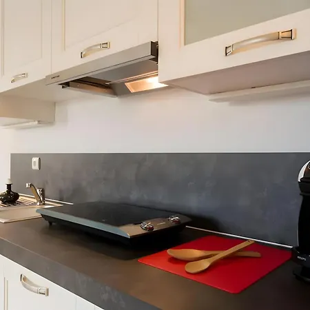 Echinousa Maisonette No4 *